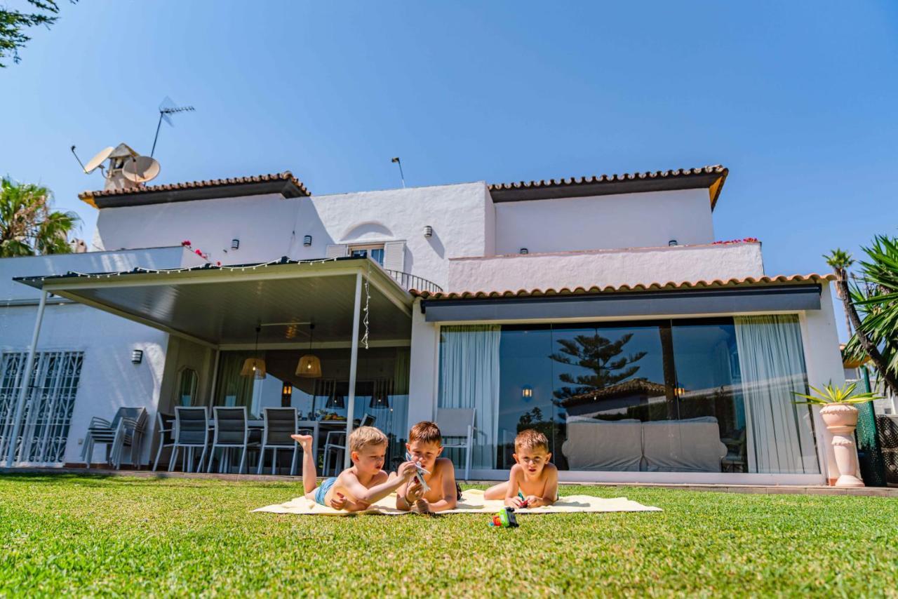 Lirios Village Marbella Exterior photo